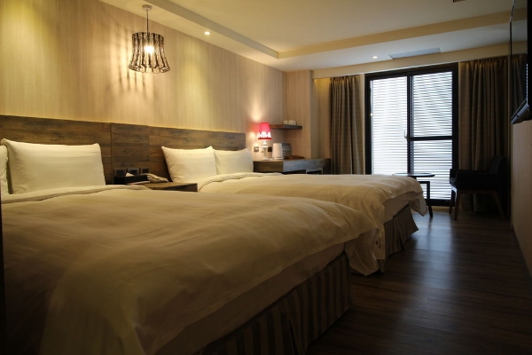 Lan Kwai Fong Garden Hotel